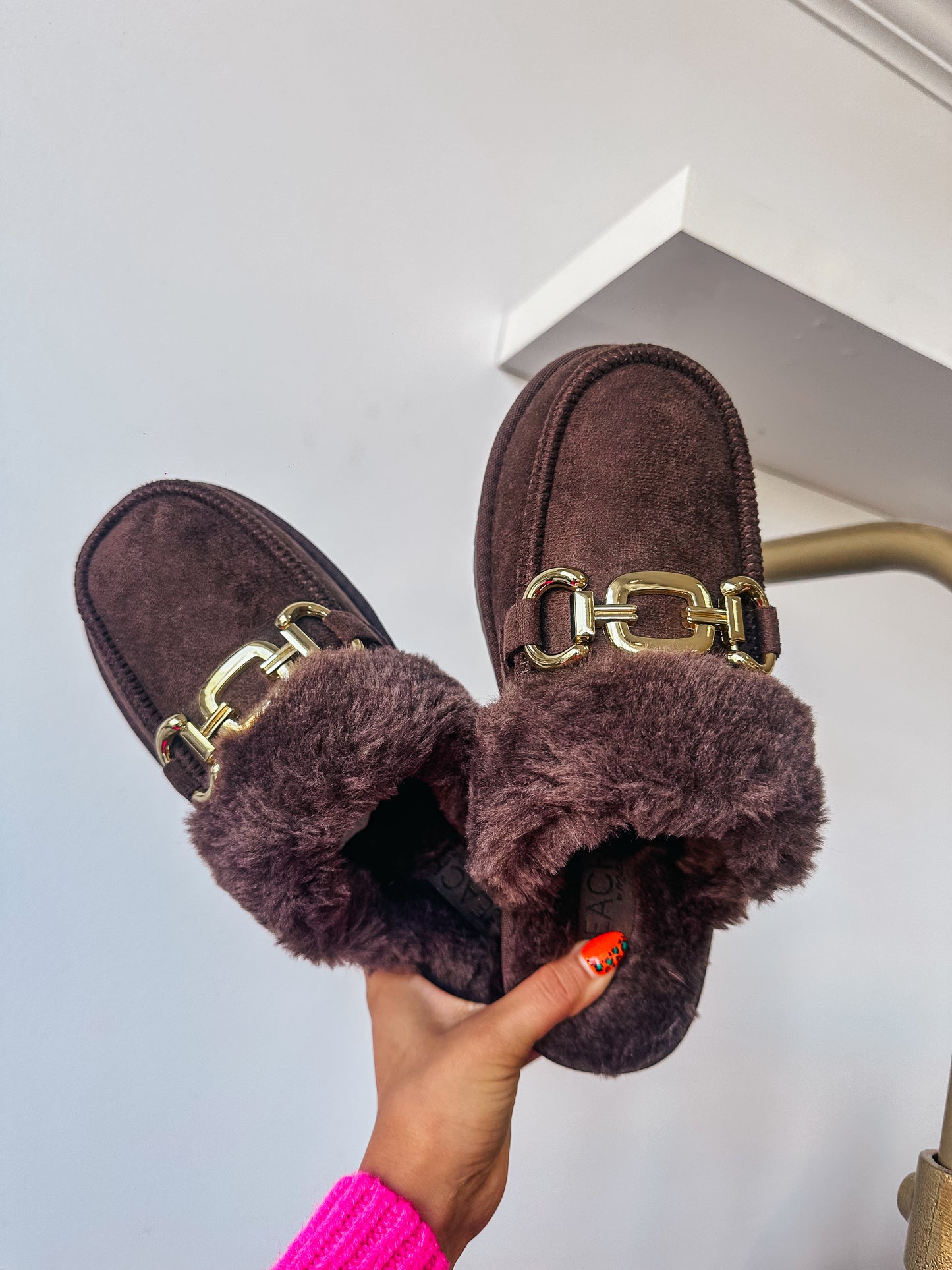 DAVOS SLIP-ONS