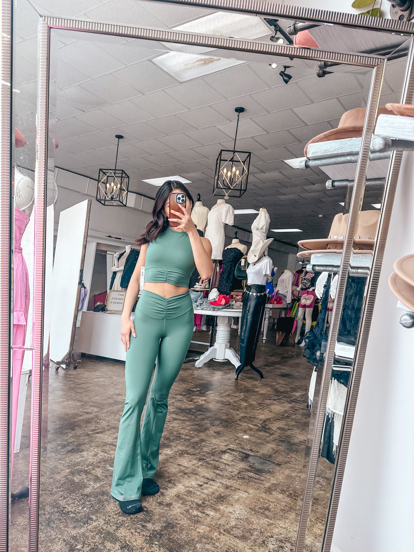 MISS INDEPENDENT PANTS