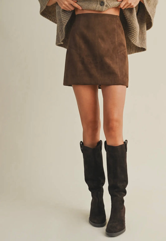 PRETTY IN BROWN SKIRT