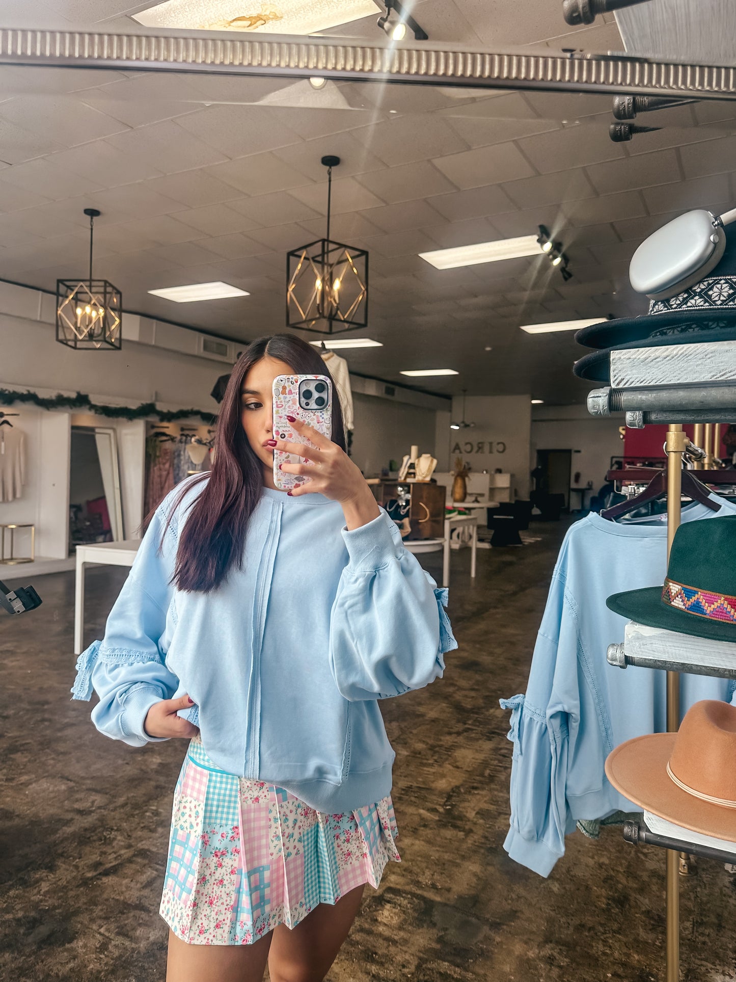 SPRING BLUES SWEATSHIRTS