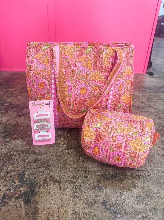 QUILTED MAKEUP BAG