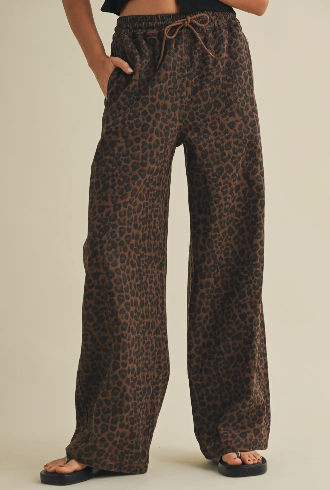 SPOTTED AROUND PANTS