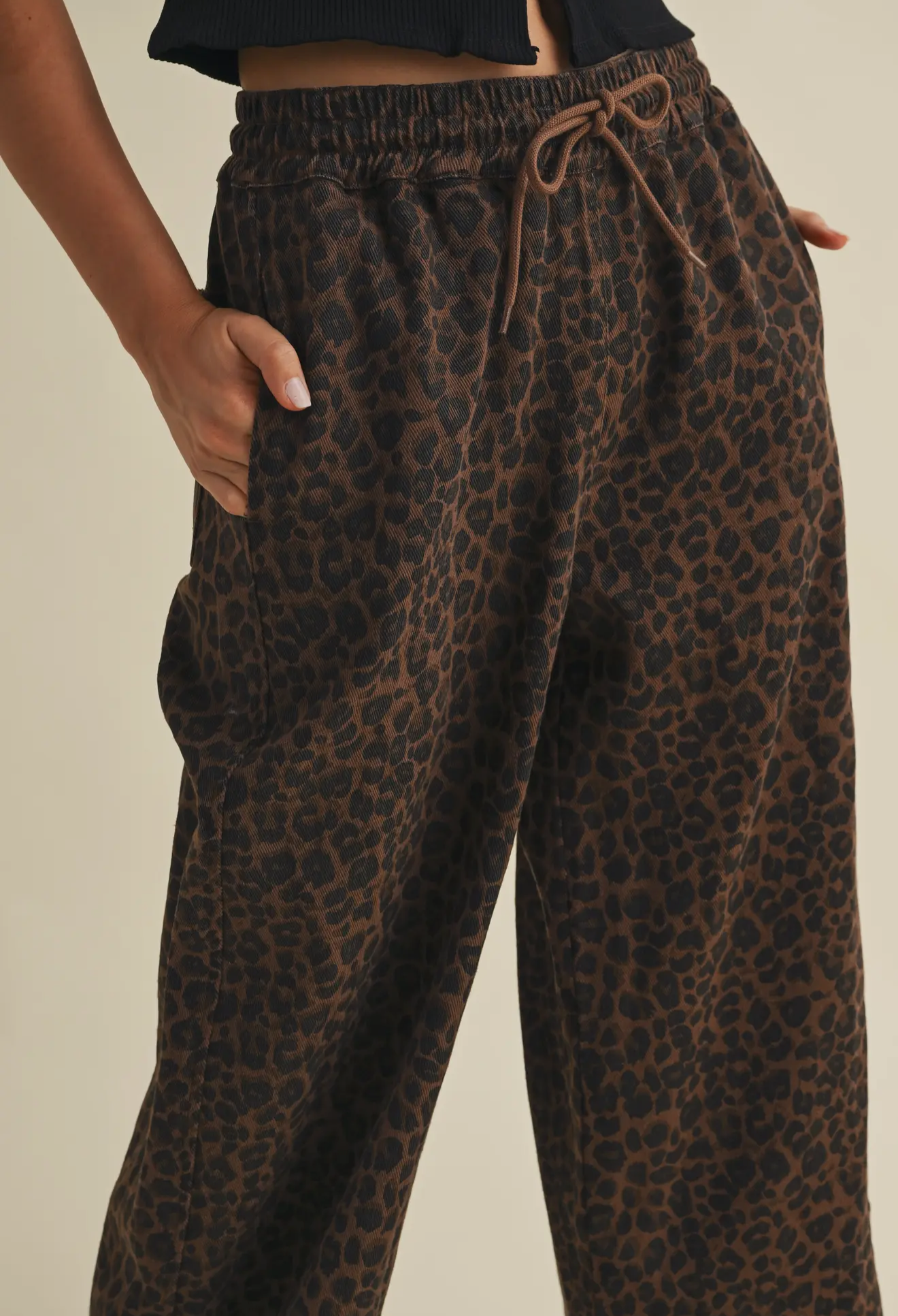 SPOTTED AROUND PANTS